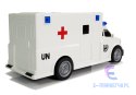 Auto Ambulans z napędem Karetka Pogotowia 1:20 z dźwiękiem